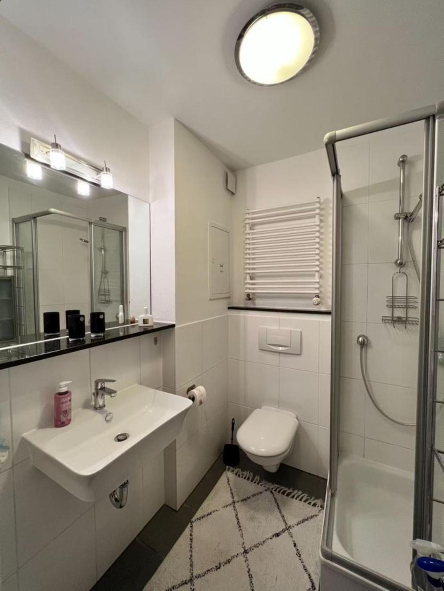 Apartment 4 Zimmer 4 Bath Nahe Stadium *